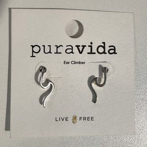 Pura Vida Wave Ear Climber